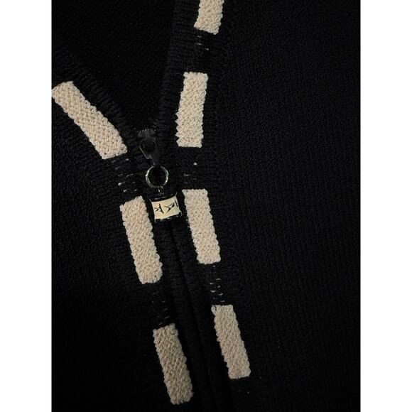 St. John 8 Santana Knit 100% Wool Cardigan Sweater Contrast Trim Jacket Black - Picture 6 of 9